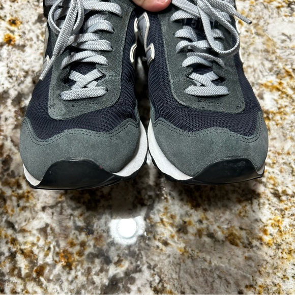 New Balance Black and Gray Sneakers - Picture 6 of 11